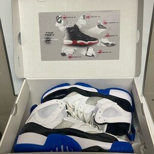Nike Air Jordan “Jumpman Two Trey’s Sz 11 *New*